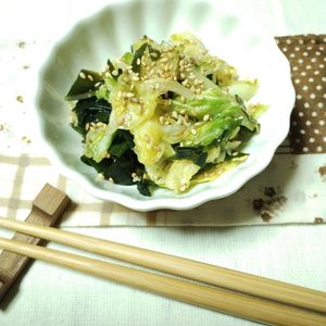 M＊Pの作ってみた!投稿(火を使わず簡単☆食物繊維たっぷり♪白菜とわかめナムル)