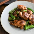 ピリ辛やみつき！鶏肉の黒胡椒にんにく炒め