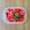 5分で完成！【トマトと大葉の胡麻塩昆布サラダ】胡麻油香る♩の工程1