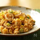 チリソース味のいか焼飯