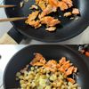 【うちの定番おかず♪】鮭とじゃがいものバター醤油炒め☆の工程3
