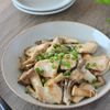 うどんスープで和の味きまる！罪悪感なしの鶏むね＆きのこ炒めの工程6