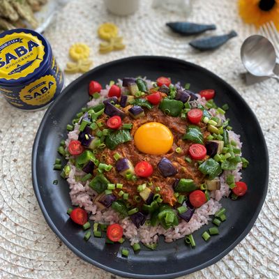 夏休みランチにもお勧め！サバ缶で簡単本格ドライカレー