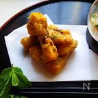 ミントサルサで食べるカジキのフリッター
