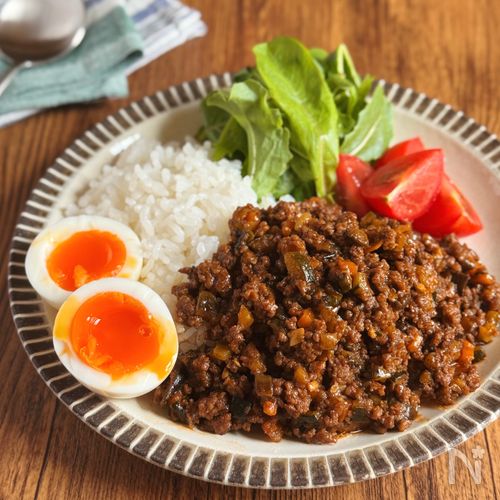 夏野菜たっぷり【しっとりカレーそぼろ】