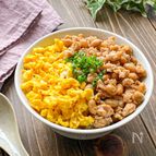 【ヘルシー♪満腹】大豆とそぼろの二色丼