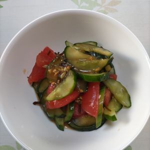 KUMIKOの作ってみた!投稿(【トマトときゅうりの旨塩ポン酢】和えるだけ！簡単さっぱり副菜)