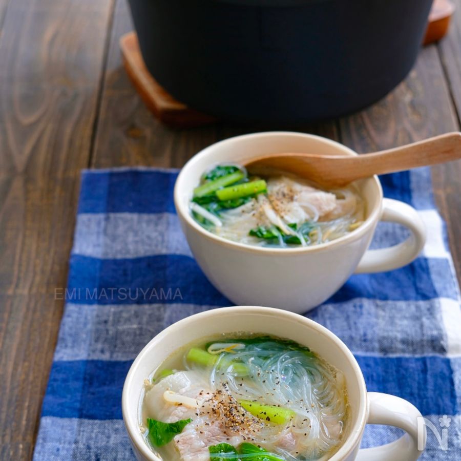 さっぱり旨塩！！豚バラもやしと小松菜の具沢山春雨スープ by 松山絵美 レシピサイト Nadia ナディア