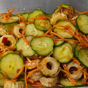 月雪由翔の作ってみた!投稿(焼肉のたれで作る♪ちくわとお野菜の韓国風サラダ)