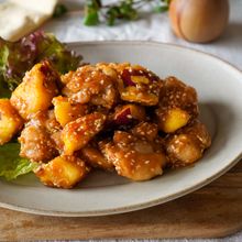 甘辛味がやみつきに！【さつまいもと鶏肉のみそだれ】