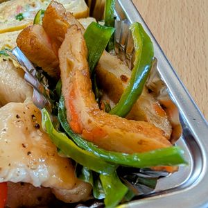 まゆのの作ってみた!投稿(さつま揚とピーマンの甘辛きんぴら【#作り置き #お弁当】)