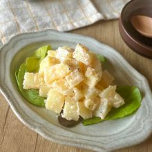 とろけるチーズがたまらない潰さないタラモサラダ