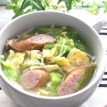 食べるスープ、キャベツ、えのき茸、ウインナーで簡単！