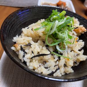 ぽちゃこの作ってみた!投稿(ついついおかわりしちゃう♡『ひじきと根菜の炊き込みご飯』)