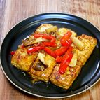 しっかりと焼いて「豆腐ステーキ」