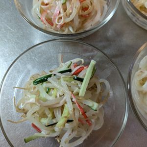 はるはるの作ってみた!投稿(もやしと春雨とカニカマのしそ香る旨ぽんマヨ和え)