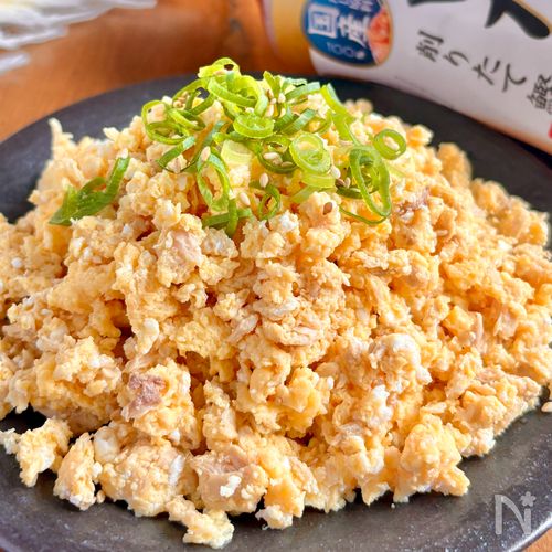 〖レンジで簡単〗白だしツナたまそぼろ!ご飯に合う