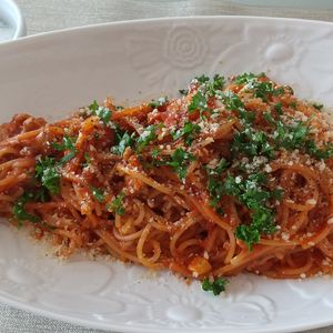 いちごきういの作ってみた!投稿(【ボロネーゼ風♡ひき肉のトマトパスタ】ワンパン&包丁不要♡)
