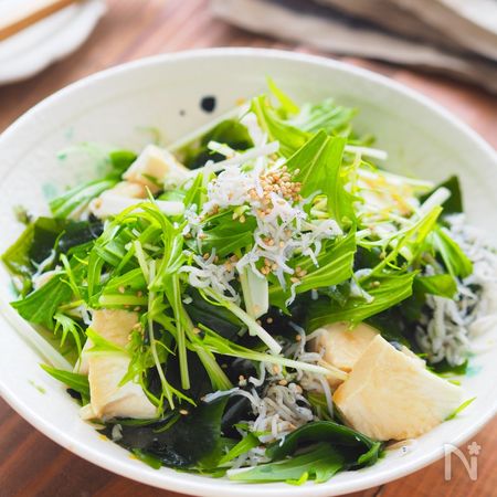 5分 黄金比ドレッシングが絶品 わかめとしらすの中華サラダ By むっちん 横田睦美 レシピサイト Nadia ナディア プロの料理家のおいしいレシピ