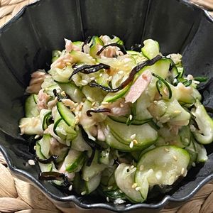 michuの作ってみた!投稿(調味料いらず♪【ズッキーニとツナの塩昆布あえ】)