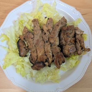 ゆいの作ってみた!投稿(【レタスと食べる香ばし照り焼きチキン】漬けて焼くだけ♪)