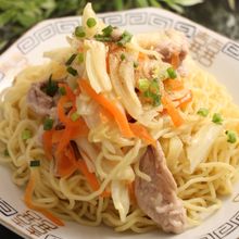 レンジで簡単！蒸し焼きそば　油不要
