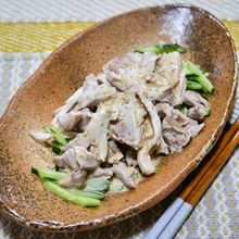ごまペースト無し鶏もも肉で作る「棒棒鶏」