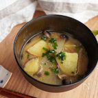 【秋に食べたい】さつまいもと大根の味噌汁