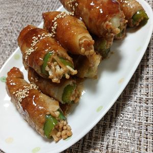 よっこの作ってみた!投稿(【旨みじゅわっ！ピーマンとえのきの肉巻き】お弁当にも◎)