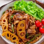 【おかわり確定】豚こま肉とれんこんピーマンの黒酢照り焼き