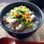 オイルサーディンとピー玉大葉のだし茶漬け