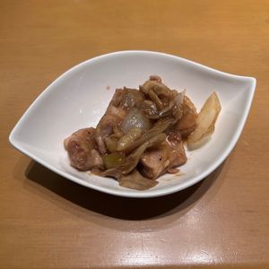 まなの作ってみた!投稿(焼肉のたれとポン酢で♪チキンと舞茸のたれポン炒め)