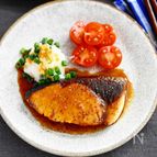 ＼お魚でもご飯が進む／ぶりのガリバタおろしステーキ