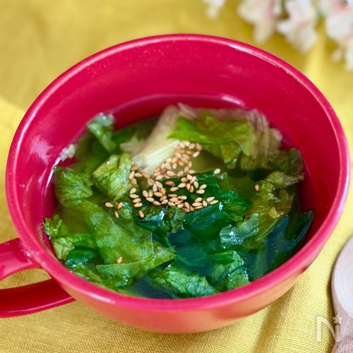 簡単30秒♡お湯を注ぐだけ！レタス中華スープ【1杯20円】
