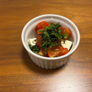 こむぎの作ってみた!投稿(トマトの塩こんぶ冷奴)