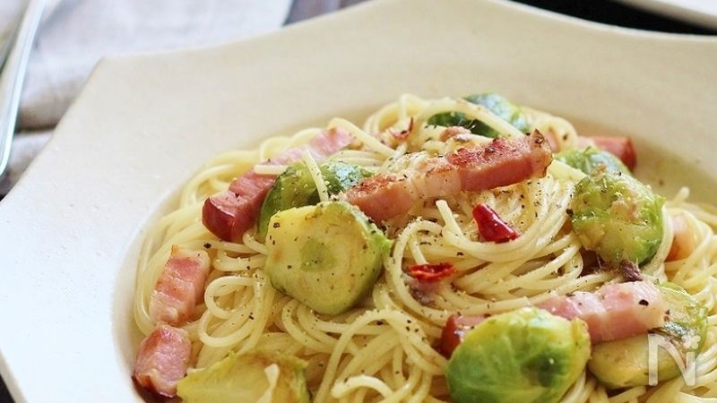 芽キャベツとアンチョビとベーコンのパスタ レシピサイト Nadia ナディア プロの料理家のおいしいレシピ