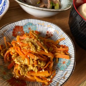ドラの作ってみた!投稿(お箸が止まらない！カレー味のしりしり)