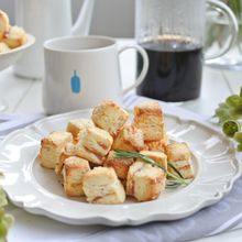 パルメザンチーズとベーコンのスコーン