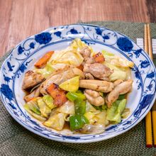 妻が喜ぶ甘味噌味「鶏もも肉とキャベツの甘味噌炒め」