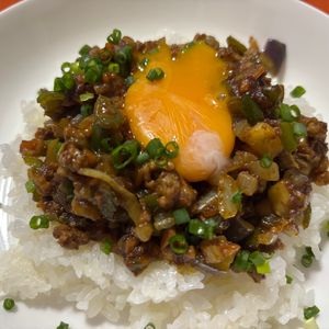 こならの作ってみた!投稿(簡単コク深！なすとひき肉のキーマカレー)
