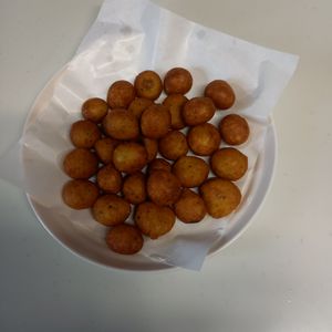 おかんの作ってみた!投稿(【もちもちおさつボール】超簡単♪クセになるもちもち感！)