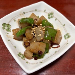 りんごの作ってみた!投稿(短時間でしっかり味がつく♡こんにゃくとピーマンの甘辛炒め)