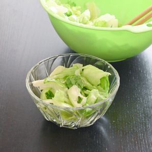 こざかなの作ってみた!投稿(1玉ペロっと♪やみつきレタス)