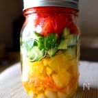 豆と野菜のメイソンジャーサラダ