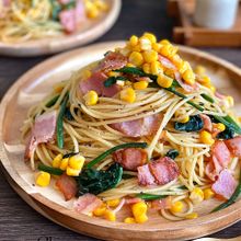 楽々５分で！コーンたっぷり♪ベーコンとほうれん草のパスタ