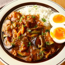 時短で完成！【自慢の夏野菜たっぷりカレー】ご飯すすむ♩