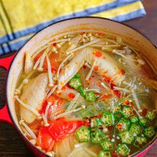 夏も食べたい！手羽先とトマトの旨塩春雨鍋