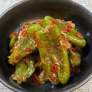 楽ラク手抜キッチン🐶🐾の作ってみた!投稿(ピーマンだけで絶品《甘ぽんおかか♡焼き浸し》)