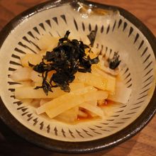 お箸が休まらない?!大根サラダ