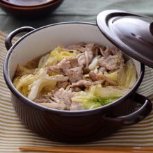 豚白菜ときのこの無水ごま油鍋